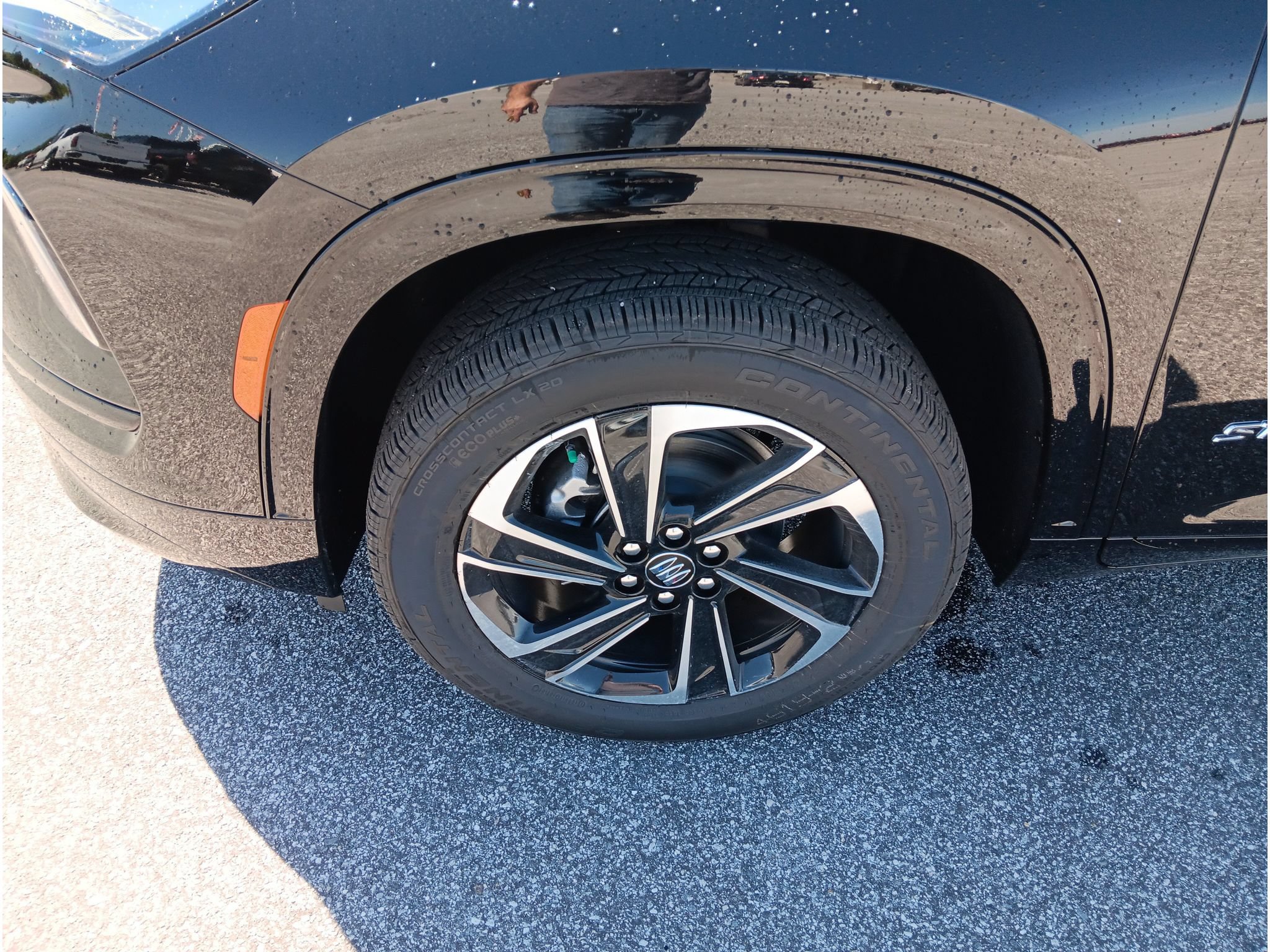 New 2026 Buick Enclave Sport Touring w/ Power Package FWD image 2