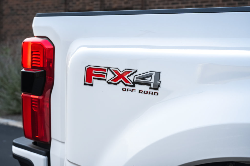 New 2027 Ford F450 Platinum w/ FX4 Off-Road Package AWD/4WD image 15