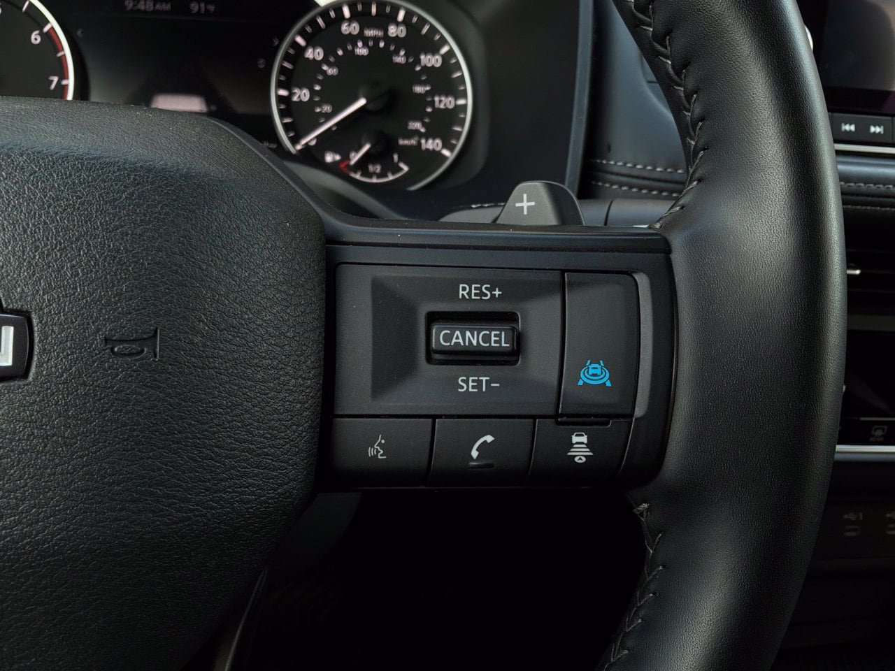 Used 2025 Nissan Rogue SV FWD image 37