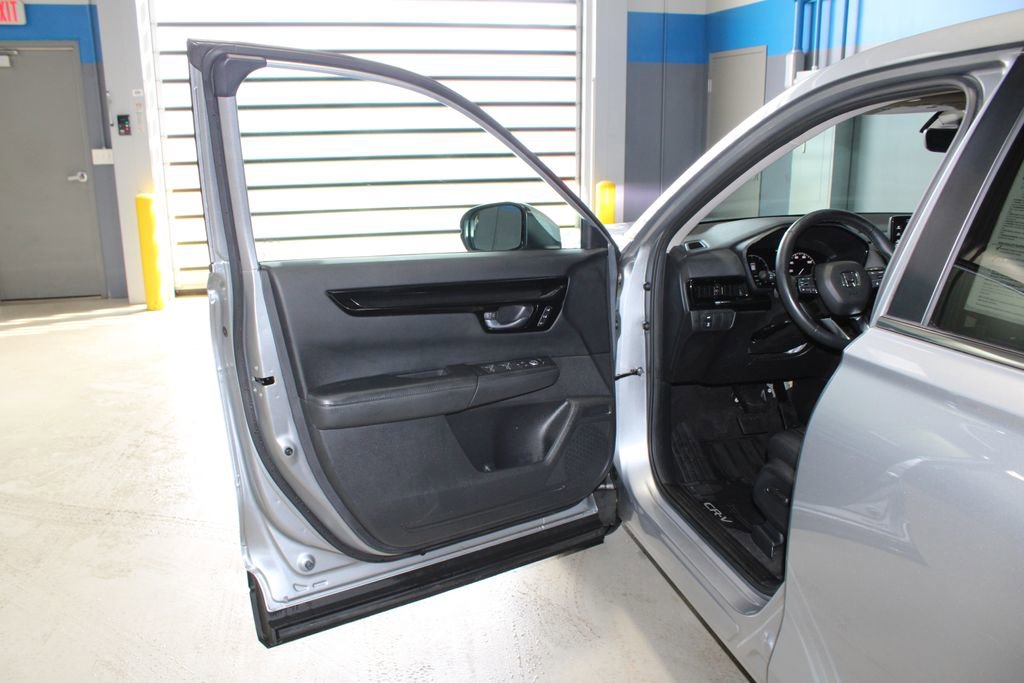 Used 2023 Honda CR-V EX-L image 7