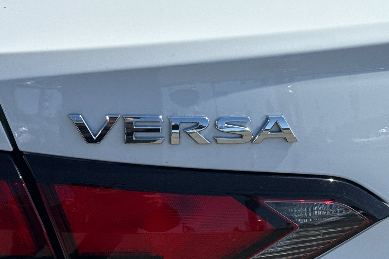 Certified 2025 Nissan Versa S w/ S Plus Package FWD image 33
