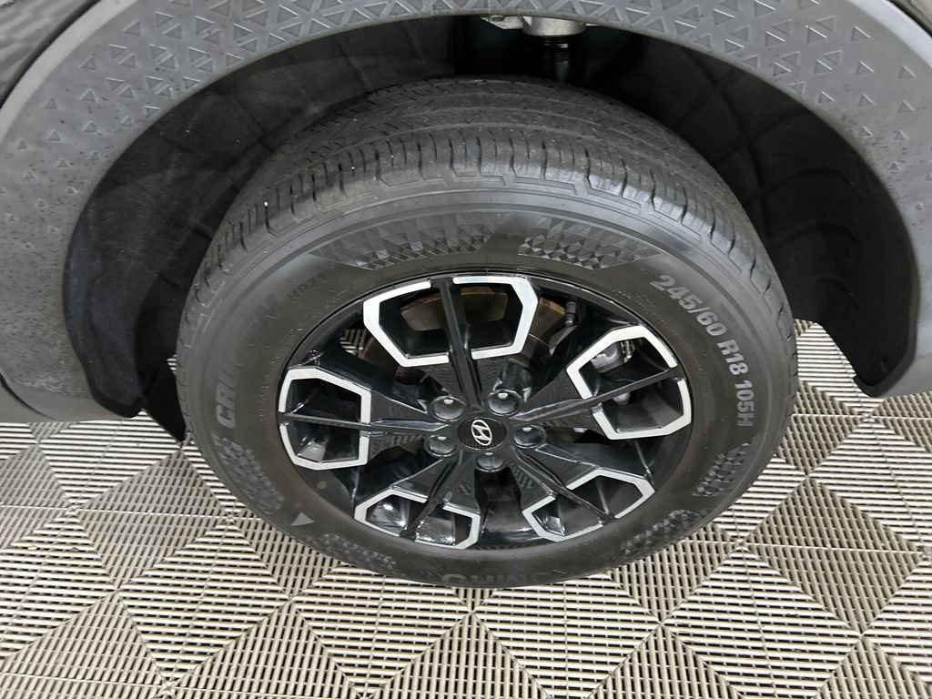 Used 2022 Hyundai Santa Cruz SEL w/ Activity Package FWD image 11