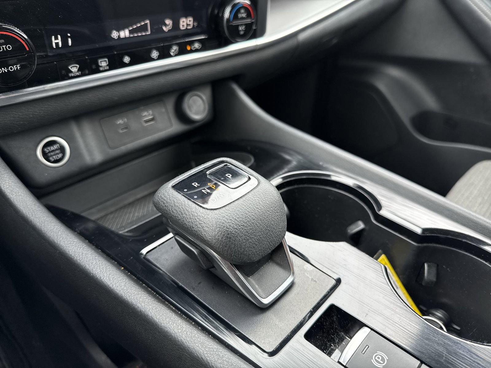 Used 2023 Nissan Rogue SV image 16