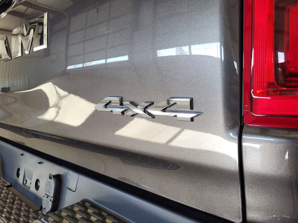 New 2026 RAM 1500 Limited w/ Off Road Group image 15