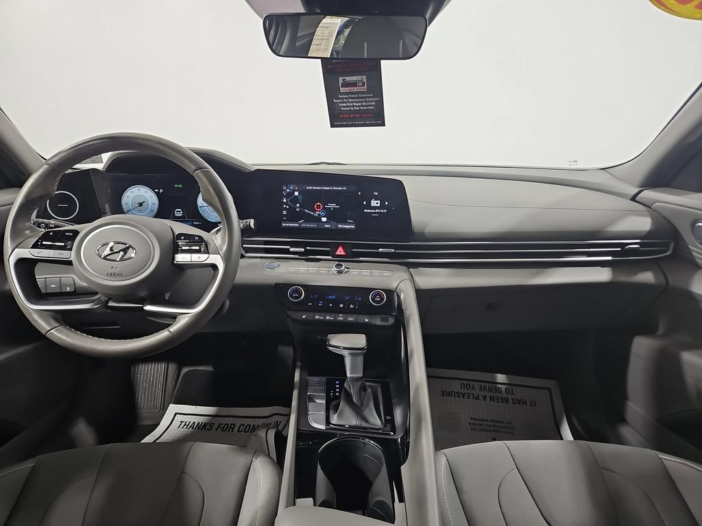 Certified 2023 Hyundai Elantra SEL w/ Convenience Package FWD image 14