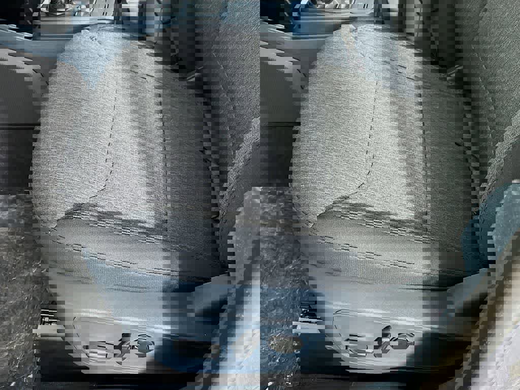 New 2025 Ford Maverick XLT w/ XLT Luxury Package image 29