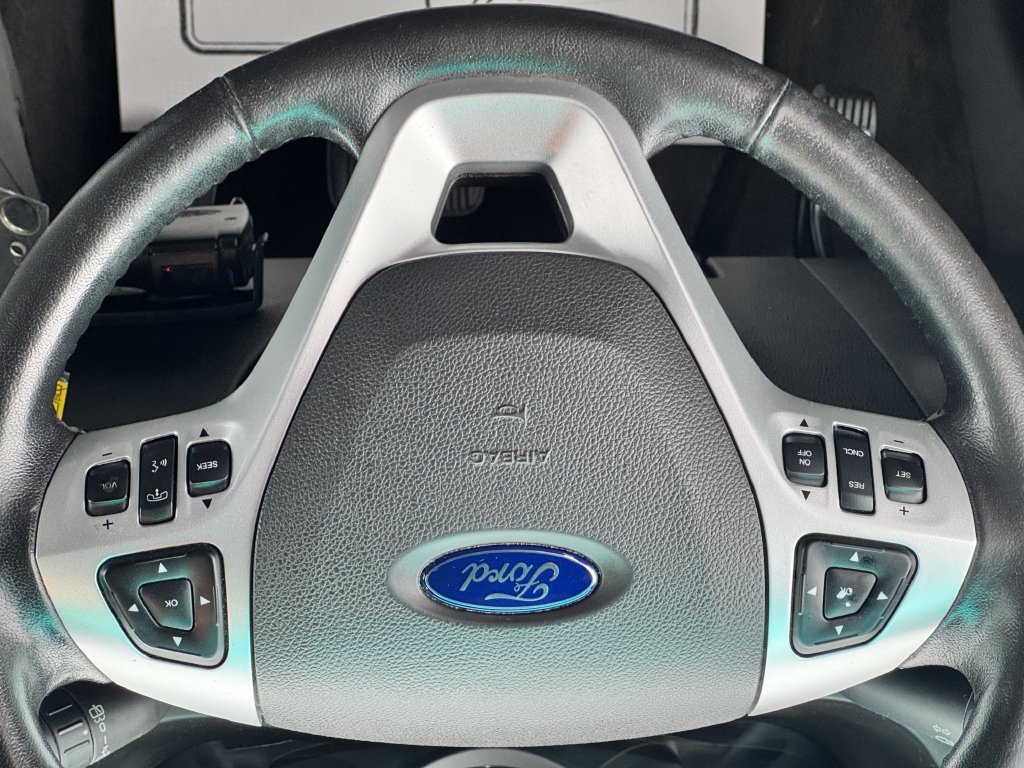 Used 2015 Ford Explorer XLT w/ Equipment Group 202B FWD image 22
