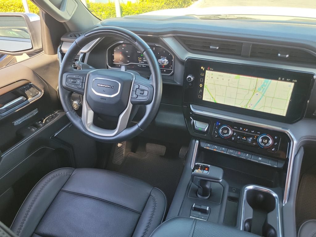 Used 2024 GMC Sierra 1500 Denali RWD image 10