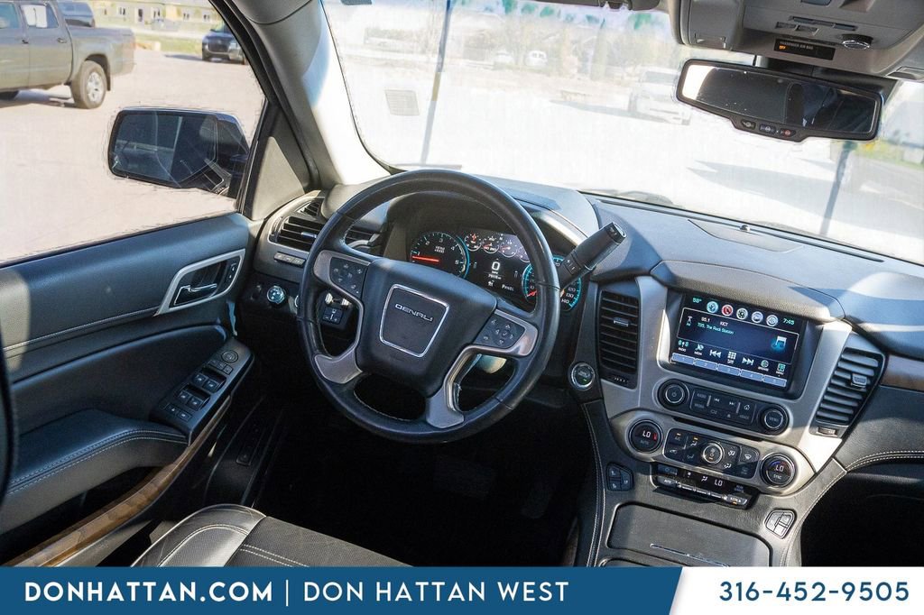 Used 2019 GMC Yukon Denali w/ Denali Ultimate Package image 14