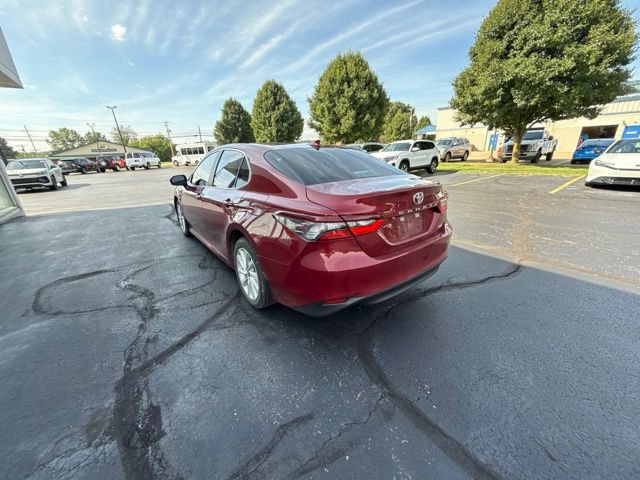 Used 2022 Toyota Camry LE w/ Convenience Package FWD image 6