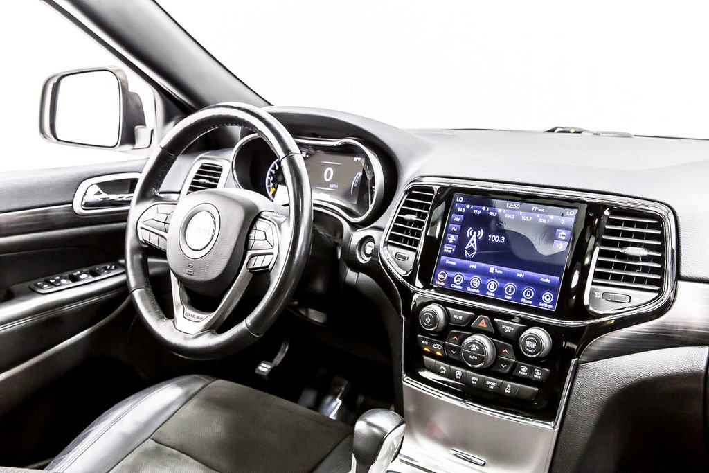 Used 2020 Jeep Grand Cherokee Altitude RWD image 20
