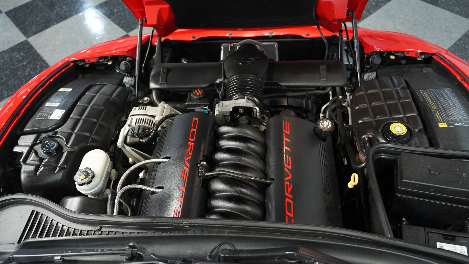 Used 1997 Chevrolet Corvette Coupe w/ Memory Pkg image 3