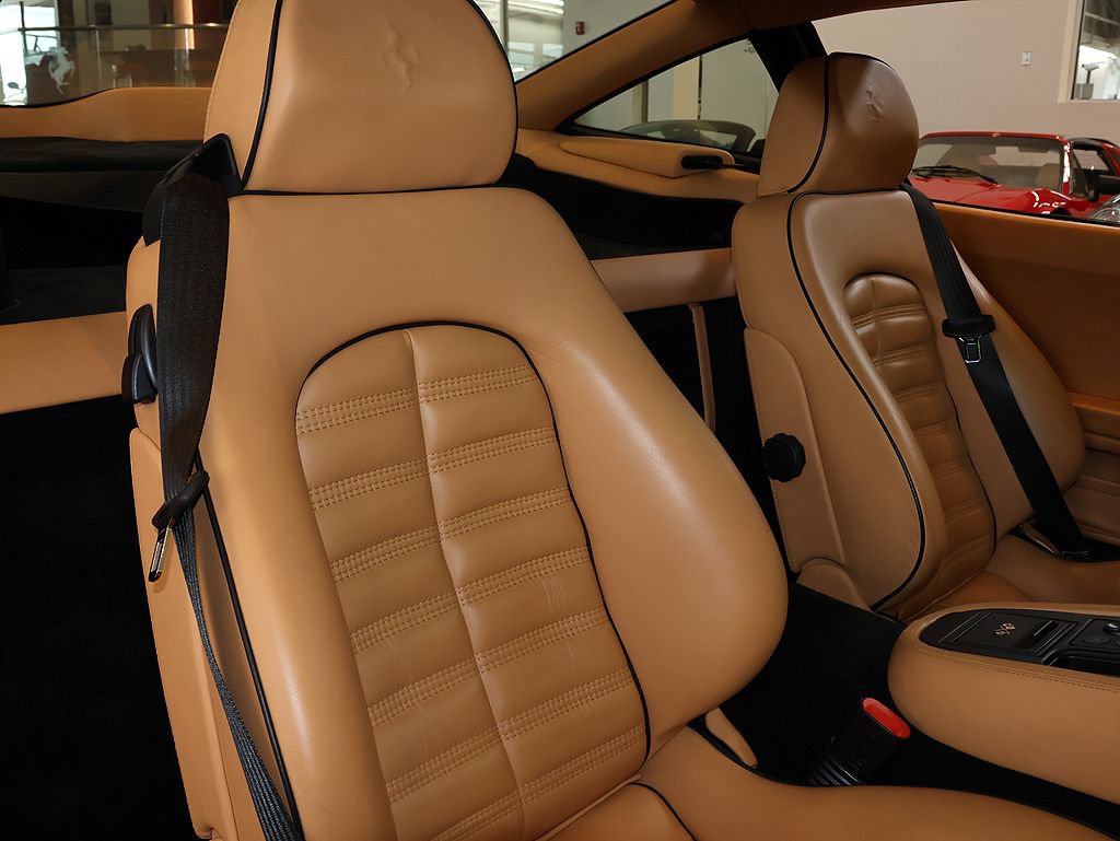Used 2000 Ferrari 550 Maranello Coupe RWD image 37