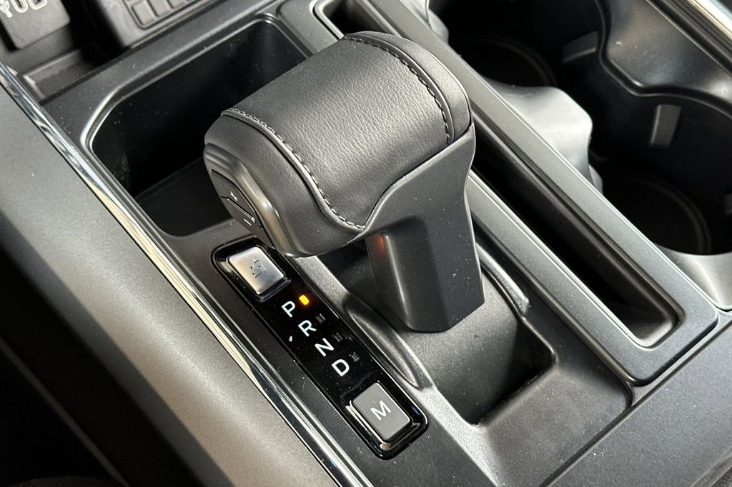 New 2025 Ford F150 XLT w/ Equipment Group 302A MID image 18