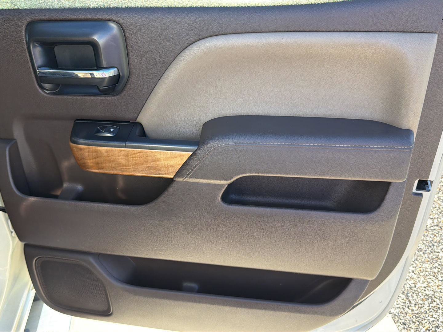 Used 2014 Chevrolet Silverado 1500 LTZ AWD/4WD image 26