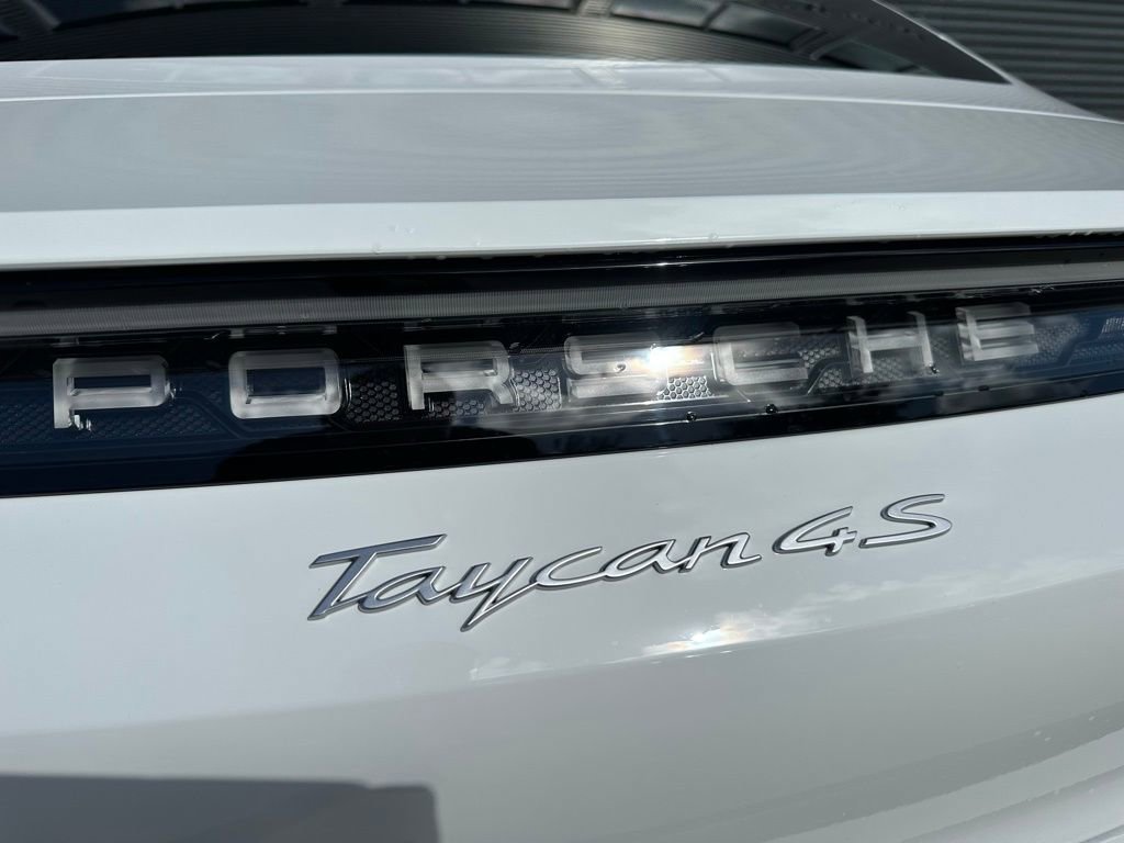 Used 2025 Porsche Taycan 4S image 10