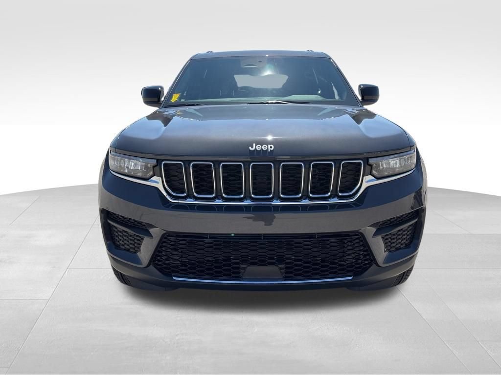 New 2026 Jeep Grand Cherokee Laredo X AWD/4WD image 2