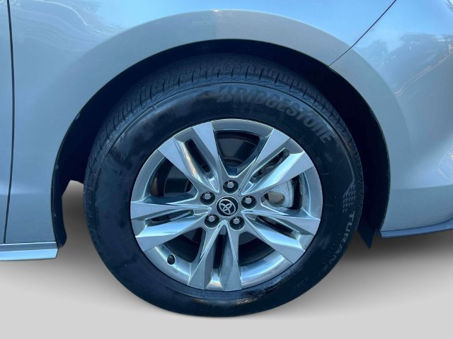 Certified 2024 Toyota Sienna XLE w/ XLE Plus Package AWD/4WD image 15