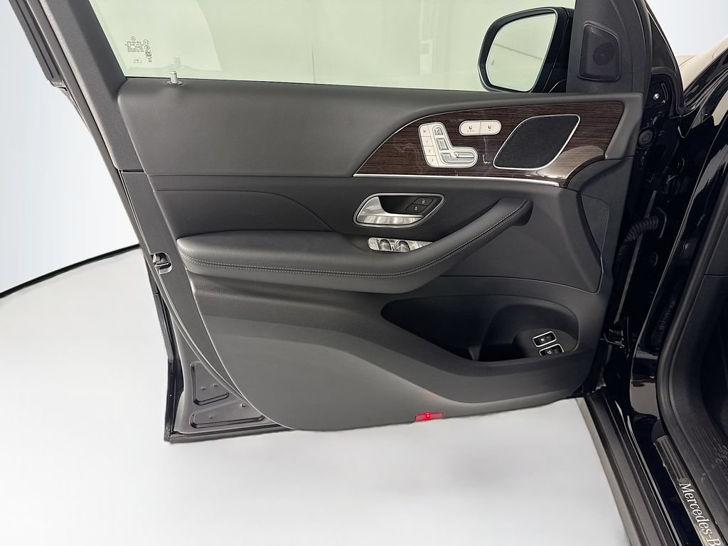 Certified 2025 Mercedes-Benz GLE 450e 4MATIC image 24