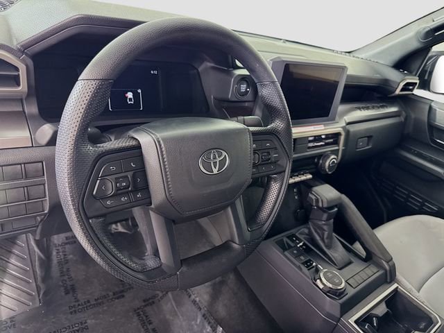 Certified 2025 Toyota Tacoma SR5 AWD/4WD image 9