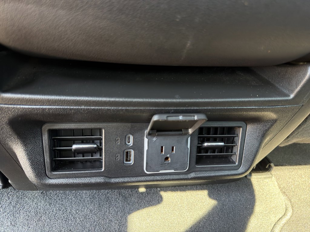 Used 2024 GMC Sierra 1500 SLT image 27