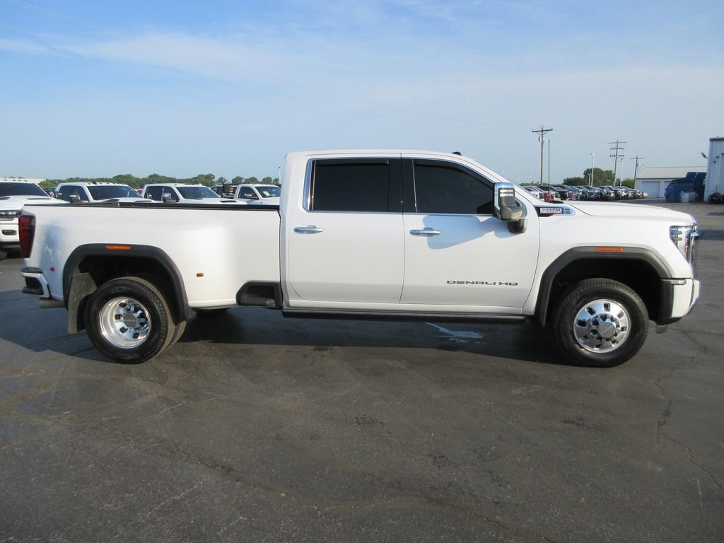 Certified 2024 GMC Sierra 3500 Denali w/ Denali Reserve Package AWD/4WD image 5
