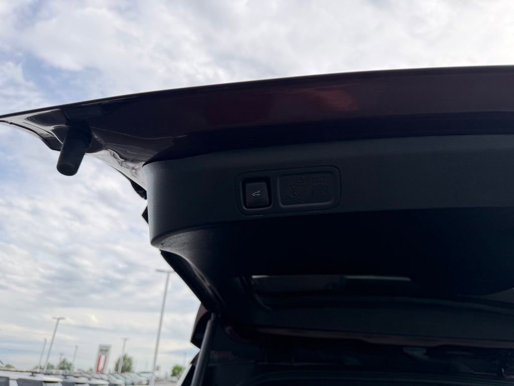 Used 2021 Ford Expedition Max Limited AWD/4WD image 46