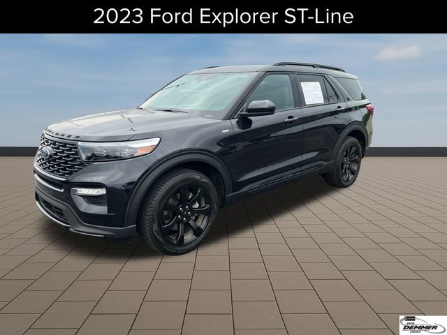 Used 2023 Ford Explorer ST-Line w/ Class IV Trailer Tow Package AWD/4WD image 1