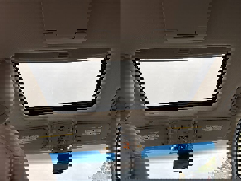 Used 2019 Cadillac Escalade ESV Luxury image 19