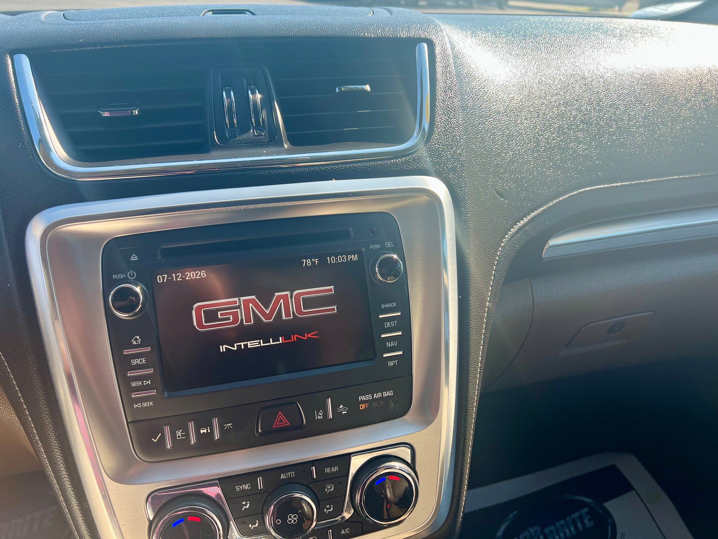 Used 2015 GMC Acadia SLT w/ Open Road Package FWD image 16