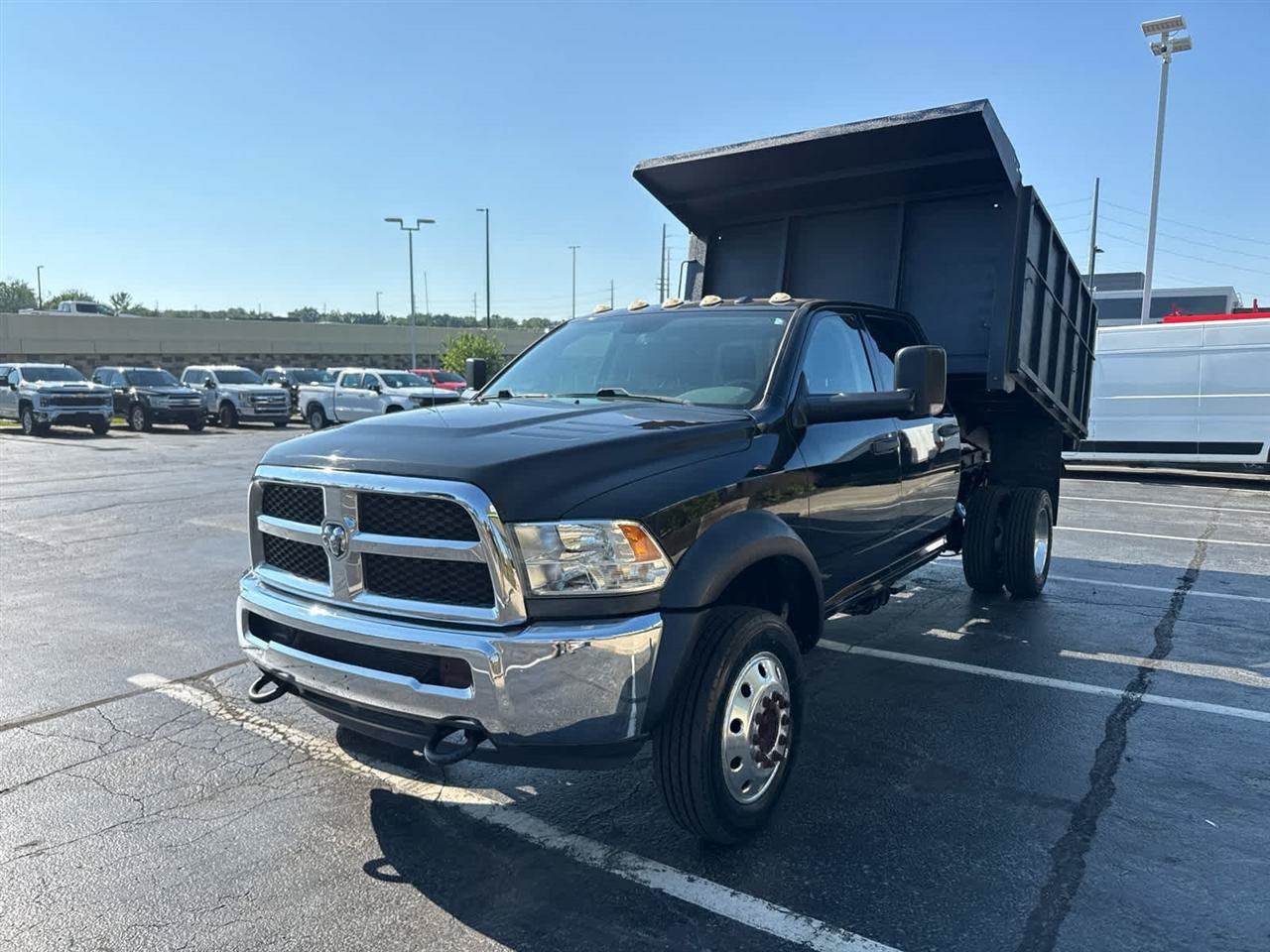 Used 2018 RAM 4500 Tradesman w/ Chrome Appearance Group AWD/4WD image 5