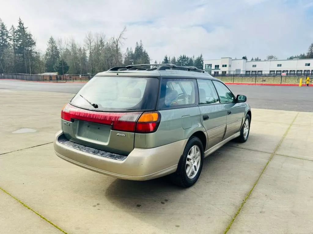 Used 2004 Subaru Outback Wagon image 5