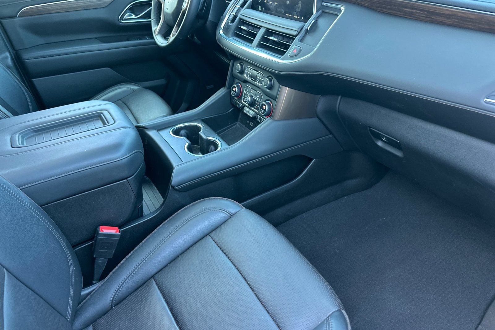 Used 2023 Chevrolet Suburban High Country AWD/4WD image 20