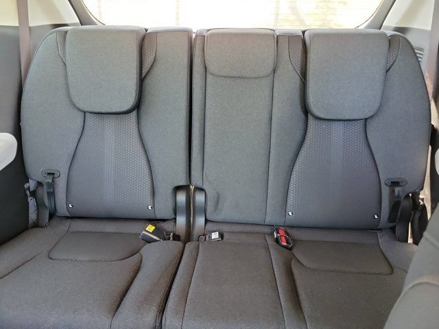 Used 2023 Kia Carnival LX FWD image 18