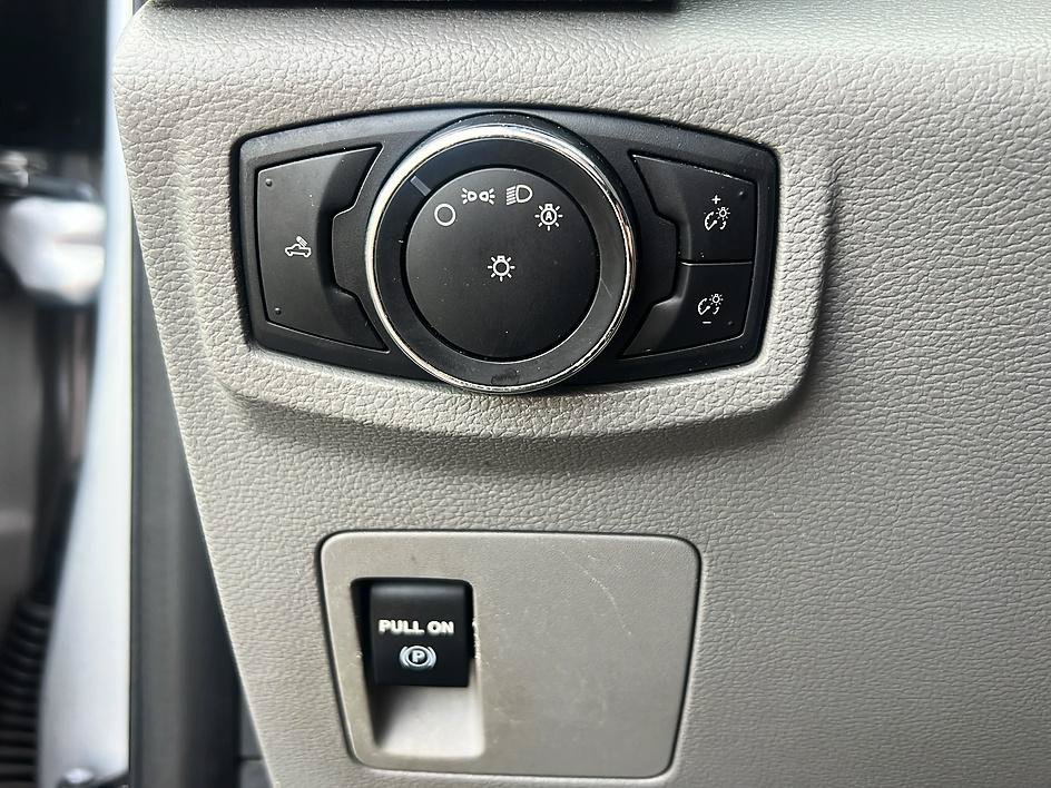 Used 2016 Ford F150 XL RWD image 12