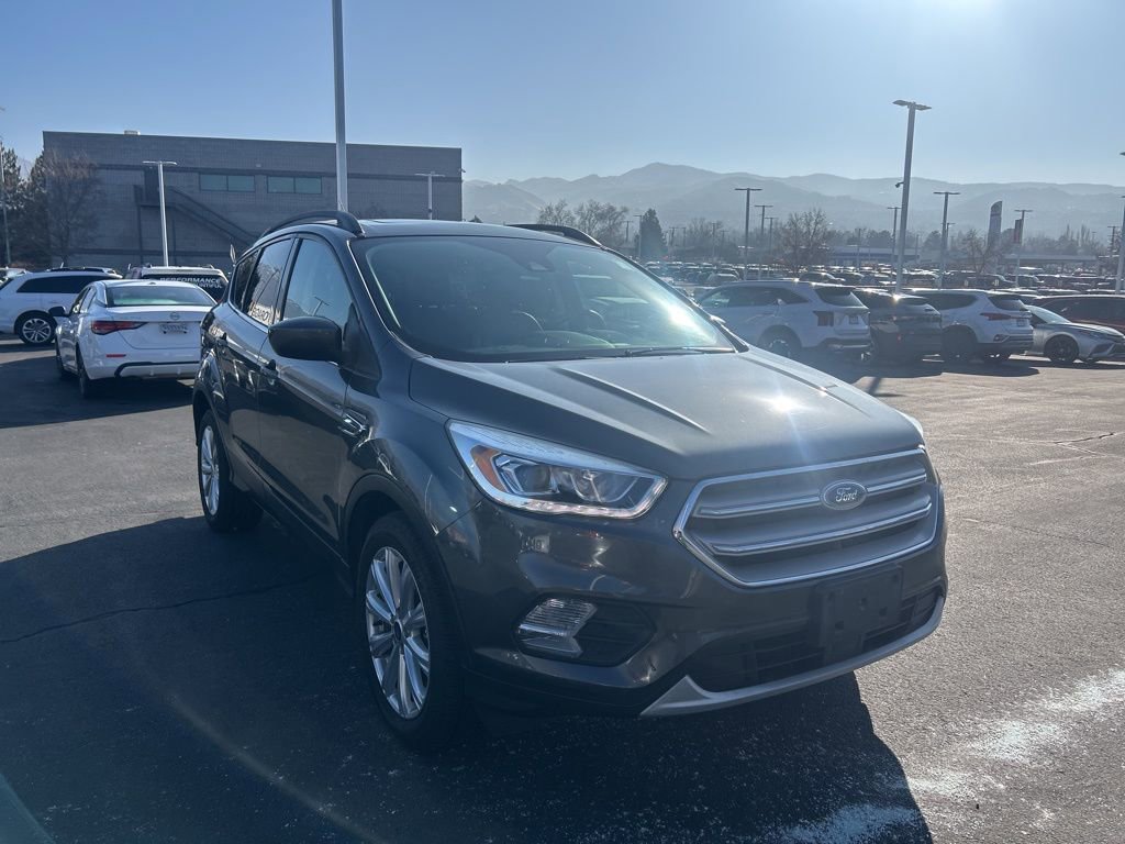 Used 2019 Ford Escape SEL image 2