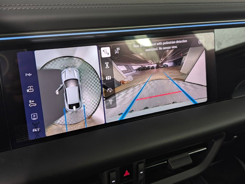 New 2026 Porsche Macan 4 Electric image 30