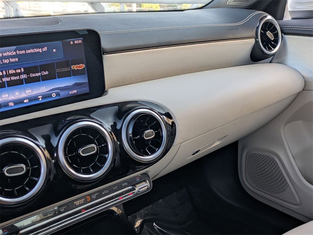 Used 2025 Mercedes-Benz CLA 250 image 15