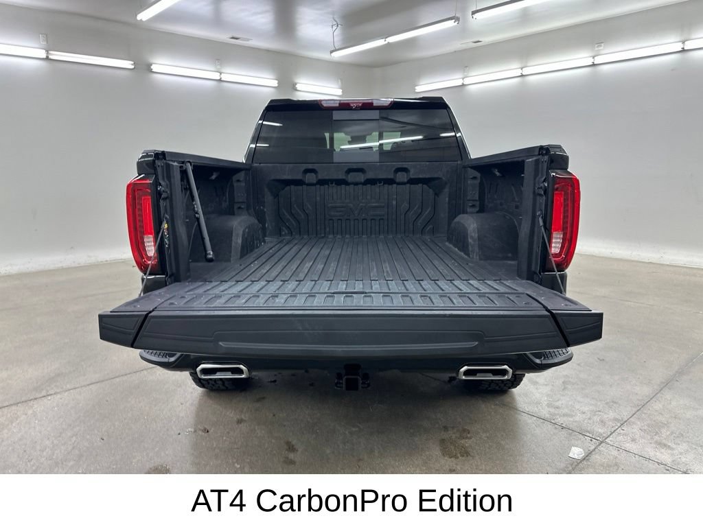 Used 2025 GMC Sierra 1500 AT4 w/ AT4 Premium Package AWD/4WD image 19