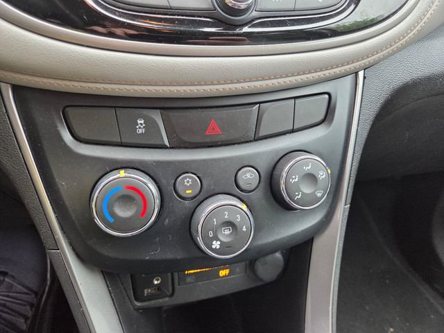 Used 2020 Chevrolet Trax LS w/ Tint and Cruise Package FWD image 15