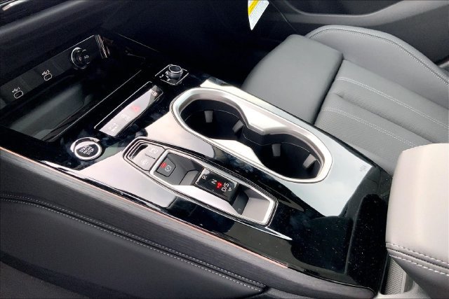 New 2026 Audi A6 Premium Plus AWD/4WD image 7