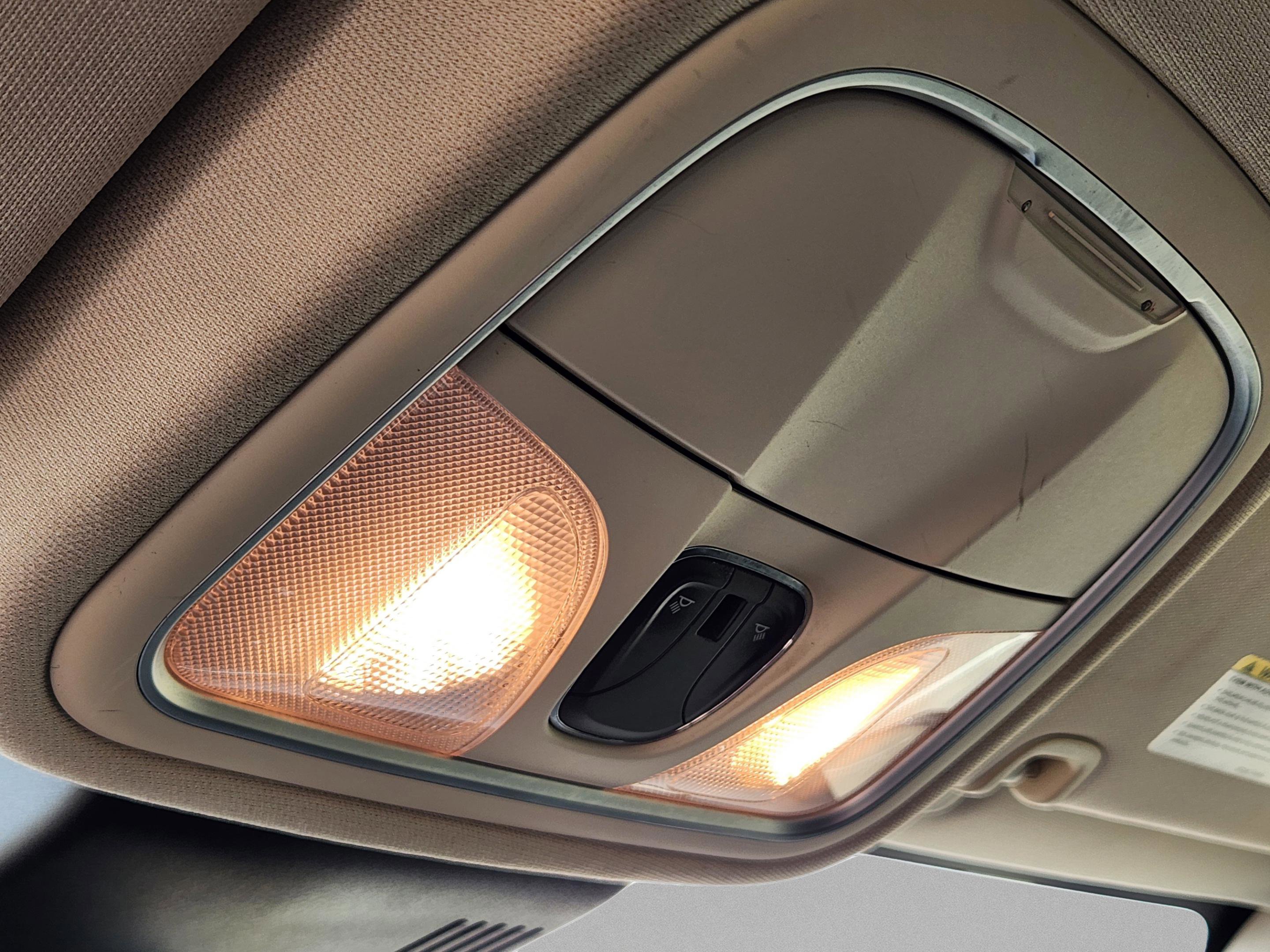 Used 2016 Chrysler 200 C w/ Premium Group image 23