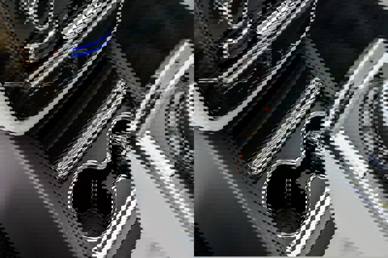 Used 2018 Rolls-Royce Phantom Sedan image 41