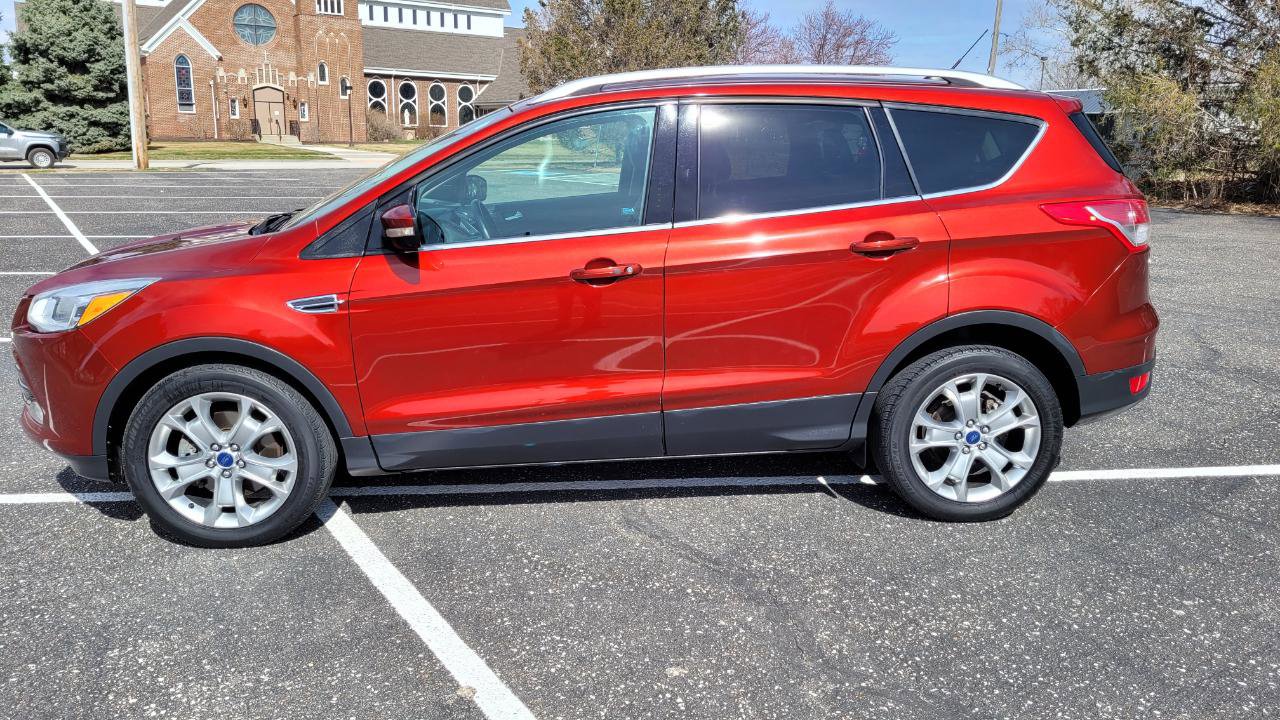 Used 2015 Ford Escape Titanium AWD/4WD image 3