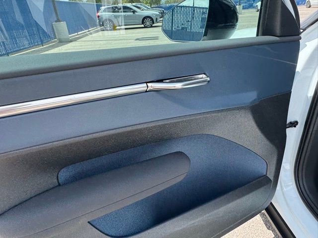 New 2025 Volvo EX30 Plus w/ Protection Package Premier image 15
