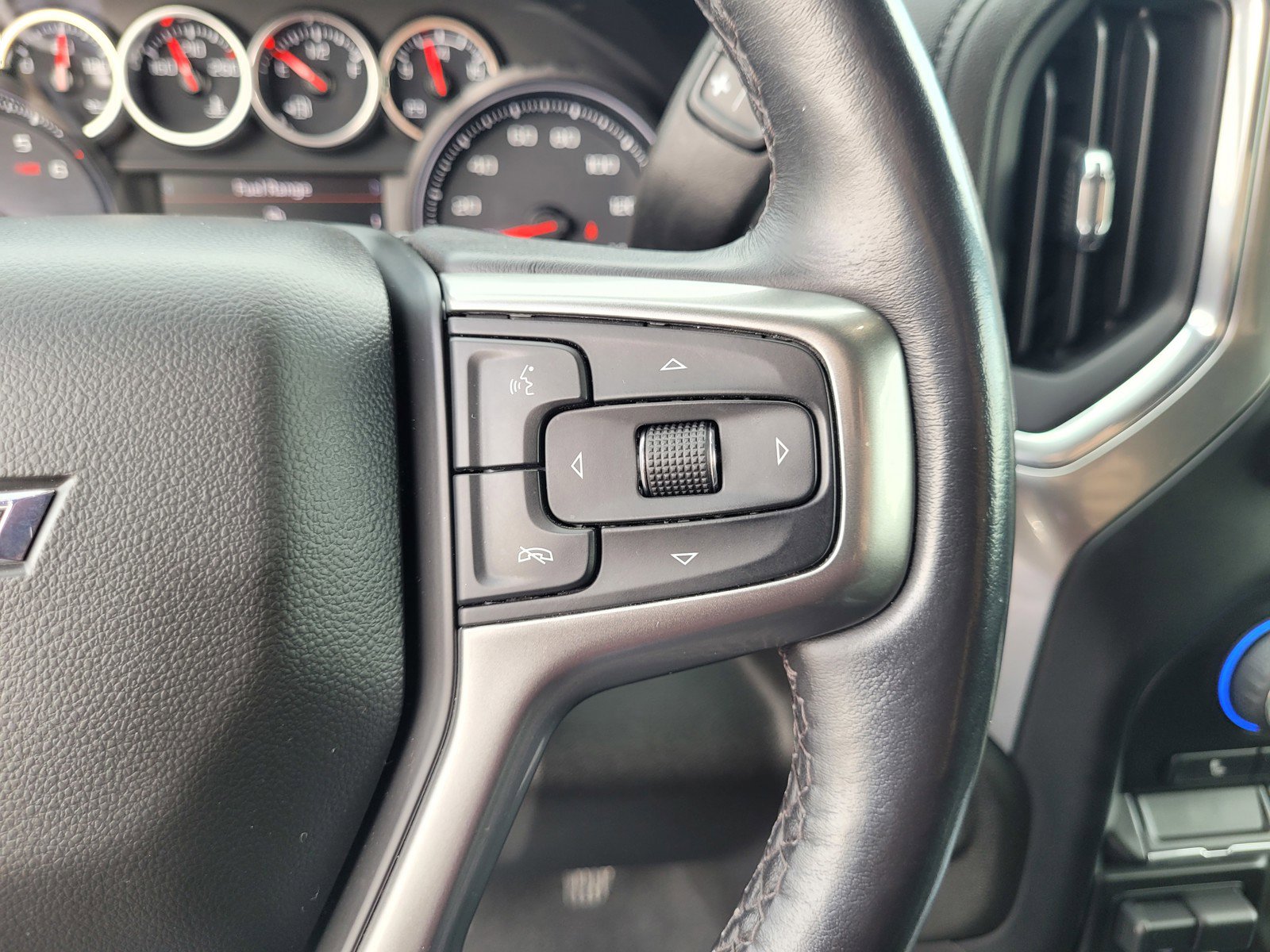 Used 2022 Chevrolet Silverado 1500 RST image 21