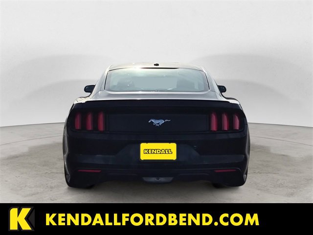 Used 2016 Ford Mustang Premium image 4