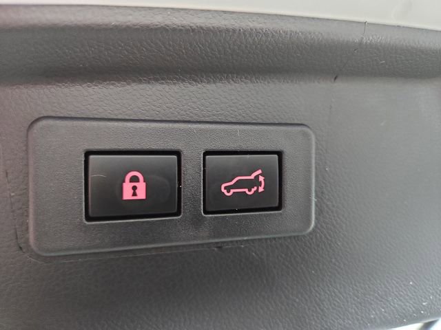 Used 2025 Subaru Outback Touring image 31