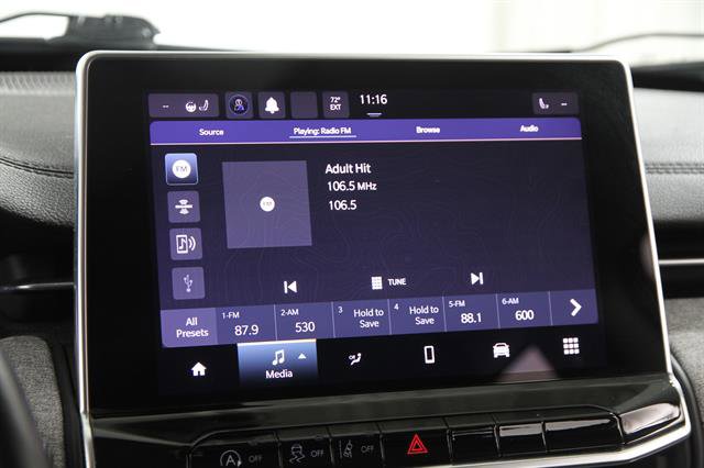 Used 2022 Jeep Compass Latitude image 10