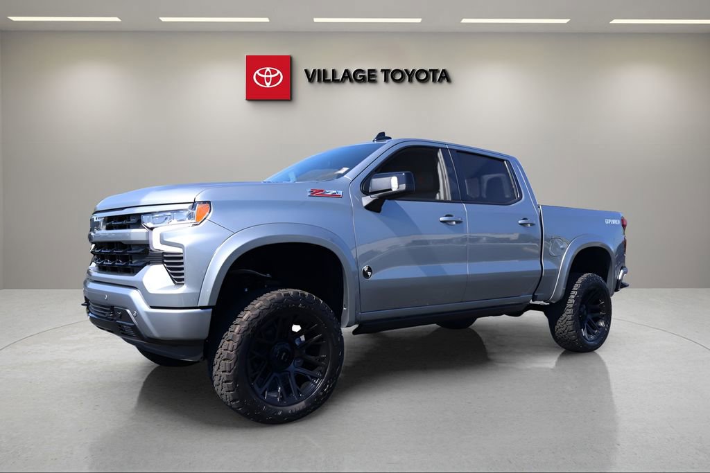 Used 2026 Chevrolet Silverado 1500 RST AWD/4WD image 2